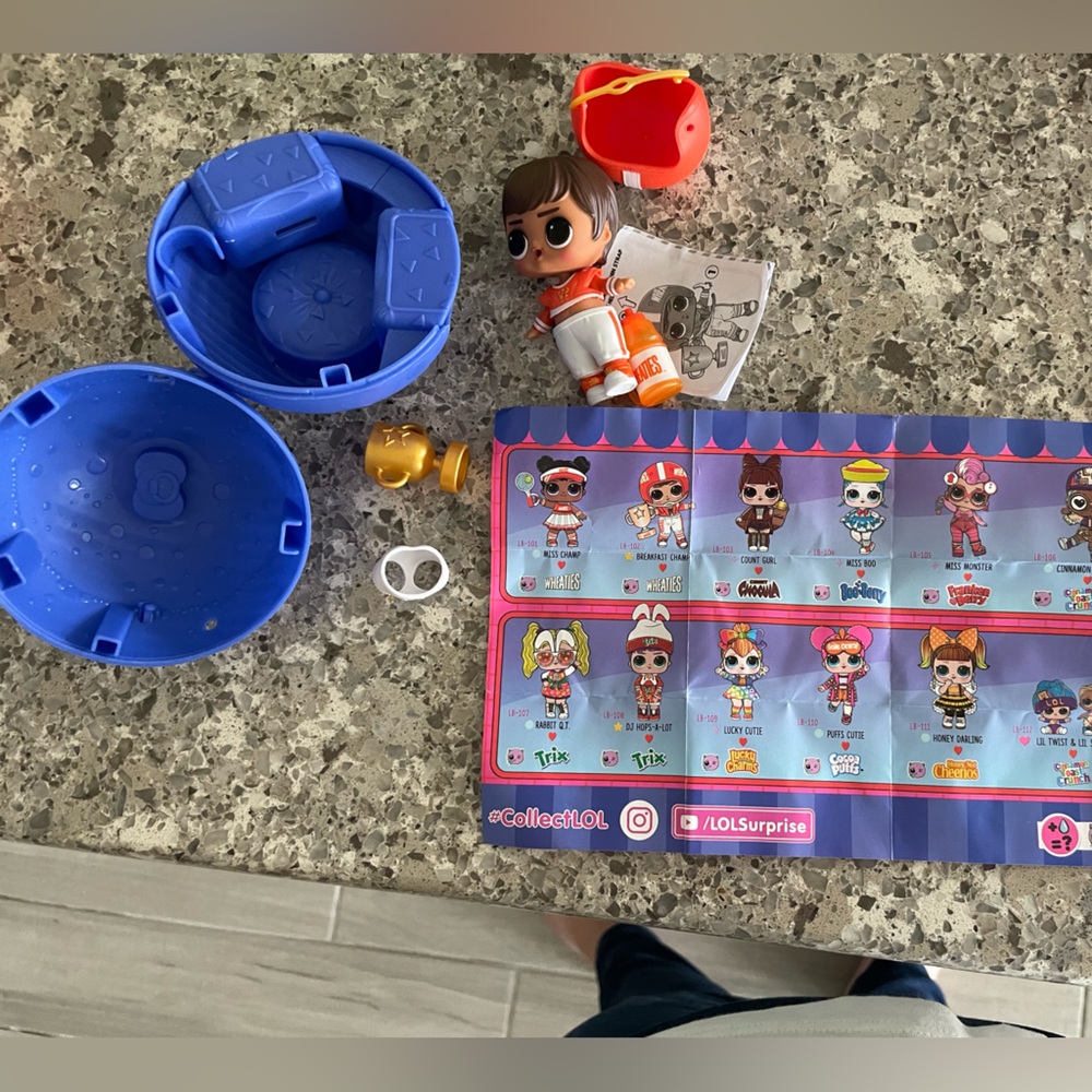 LOL Mini Bite Collectible